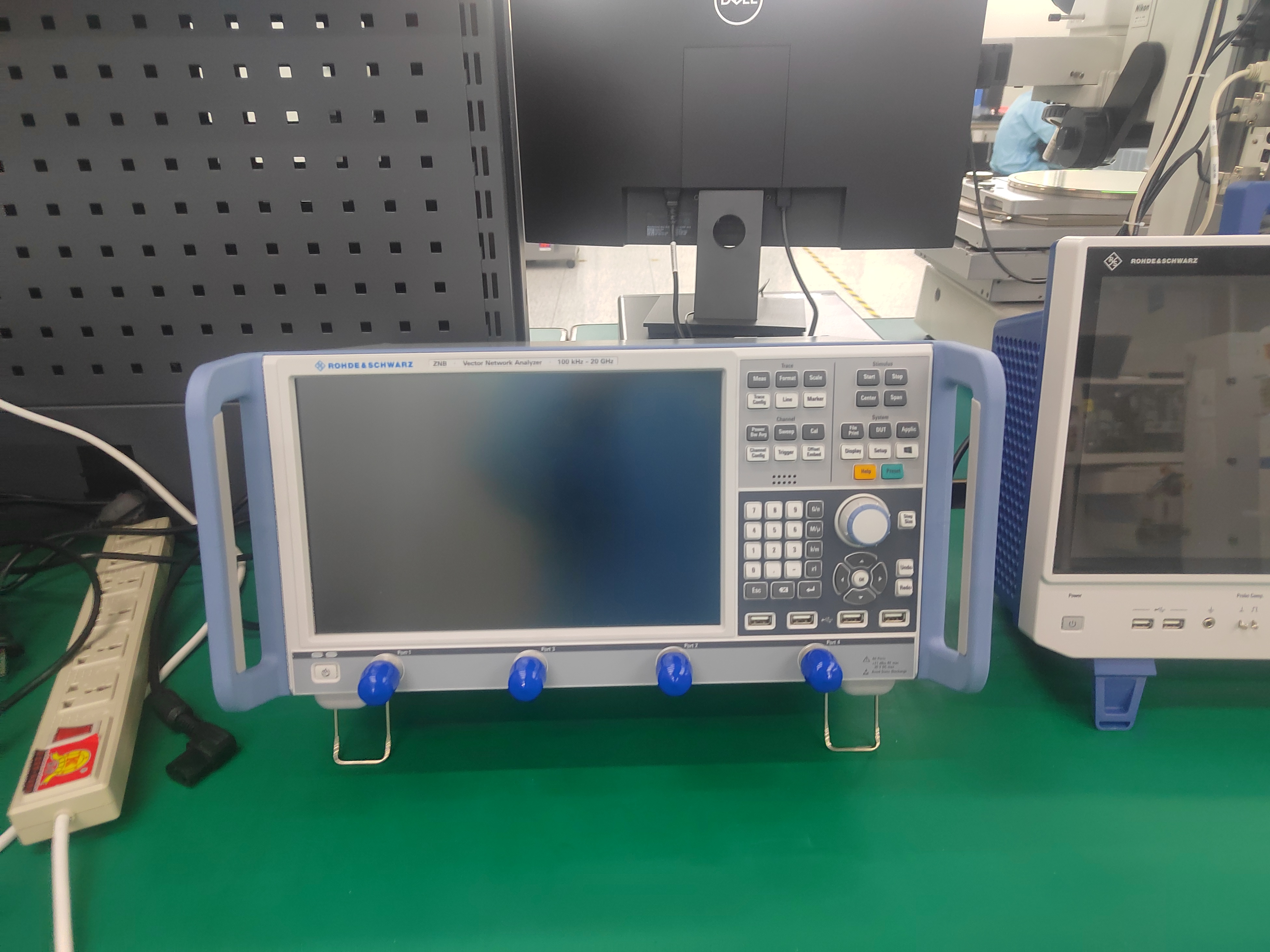 4-矢量网络分析仪RS ZNB20.jpg